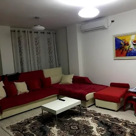Liqeni I Thate, Appartement